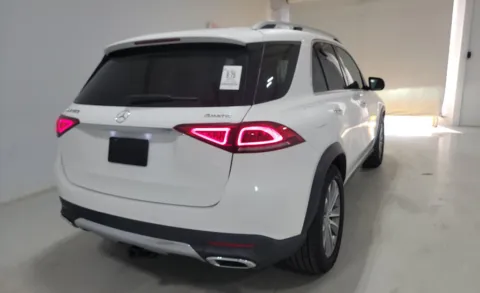 More photos of 2020 Mercedes-Benz GLE 450 at AutoGiant USA Fishers, IN