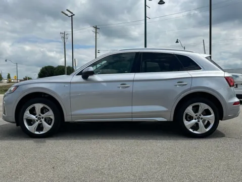 More photos of 2022 Audi Q5 45 S line Premium at AutoGiant USA Fishers, IN