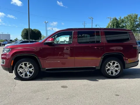More photos of 2022 Jeep Wagoneer Series II at AutoGiant USA Fishers, IN