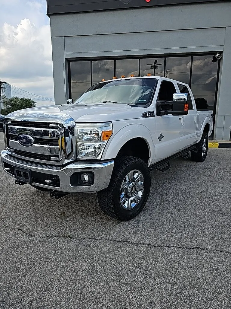 White 2016 Ford F-350SD Lariat for sale in Fishers, IN