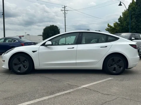 More photos of 2021 Tesla Model 3 Standard Range Plus at AutoGiant USA Fishers, IN