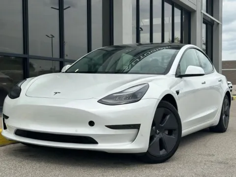 White 2021 Tesla Model 3 Standard Range Plus for sale in Fishers, IN