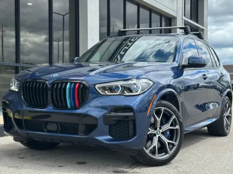 Blue 2022 BMW X5 xDrive45e for sale in Fishers, IN