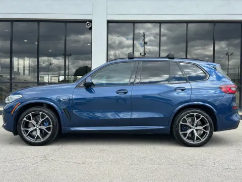 More photos of 2022 BMW X5 xDrive45e at AutoGiant USA Fishers, IN