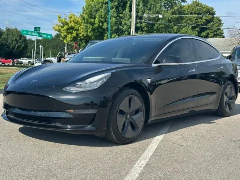 More photos of 2020 Tesla Model 3 Standard Range Plus at AutoGiant USA Fishers, IN
