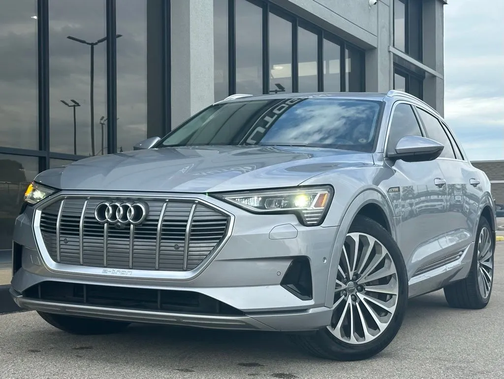 Silver 2019 Audi e-tron Prestige for sale in Fishers, IN