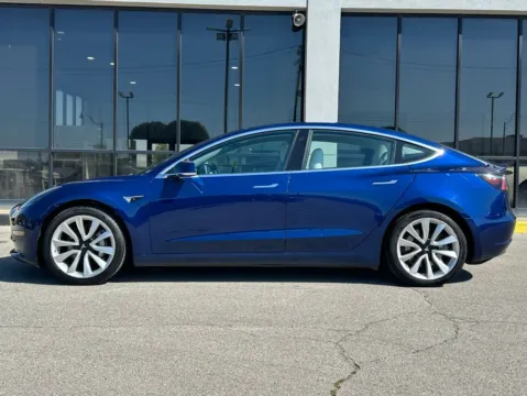 More photos of 2018 Tesla Model 3 Long Range at AutoGiant USA Fishers, IN