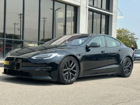 More photos of 2022 Tesla Model S Plaid at AutoGiant USA Fishers, IN