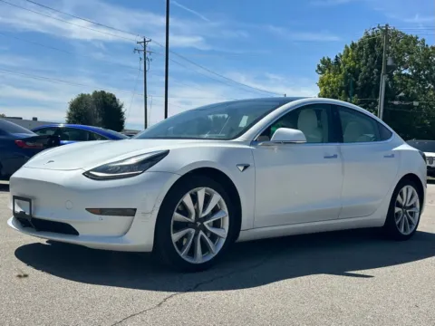 More photos of 2020 Tesla Model 3 Standard Range Plus at AutoGiant USA Fishers, IN