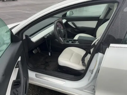 More photos of 2020 Tesla Model 3 Standard Range Plus at AutoGiant USA Fishers, IN