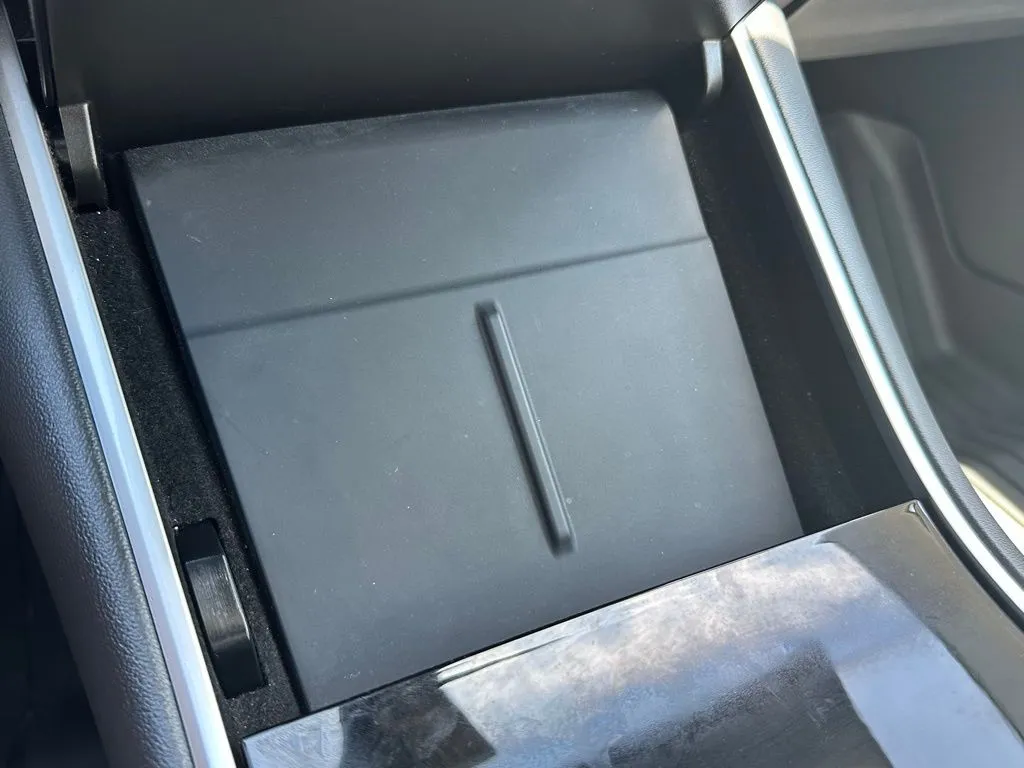 2020 Tesla Model 3 Standard Range Plus photo 15