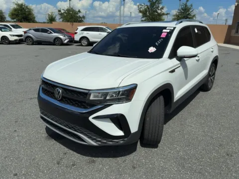 White 2022 Volkswagen Taos 1.5T SE for sale in Fishers, IN