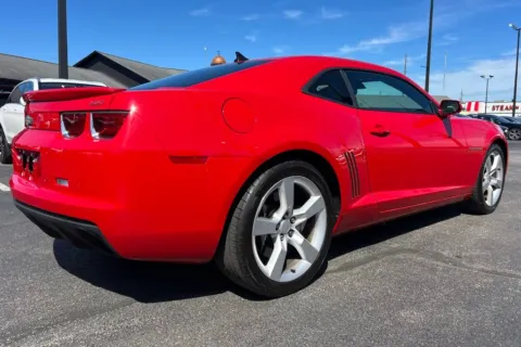 More photos of 2010 Chevrolet Camaro SS at AutoGiant USA Fishers, IN