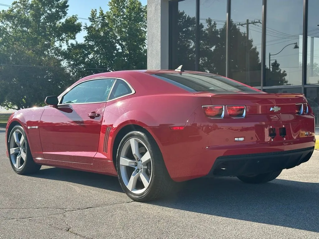 2010 Chevrolet Camaro SS photo 36