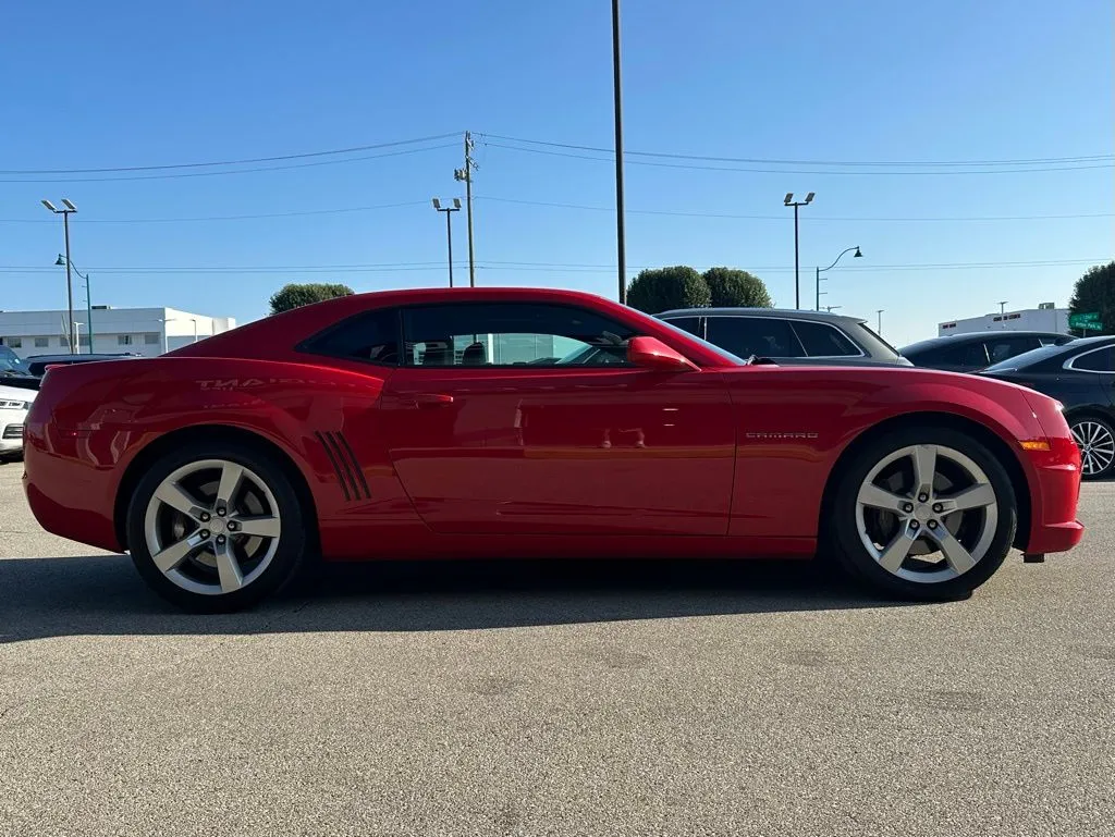 2010 Chevrolet Camaro SS photo 21