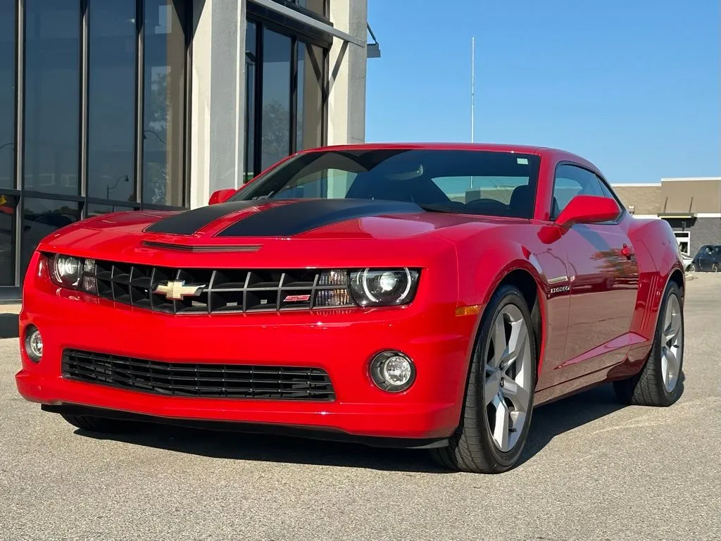 2010 Chevrolet Camaro SS photo 35