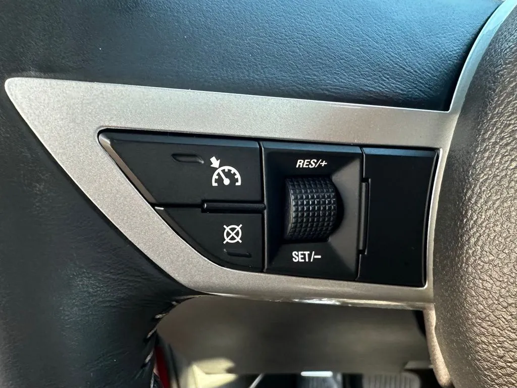 2010 Chevrolet Camaro SS photo 13