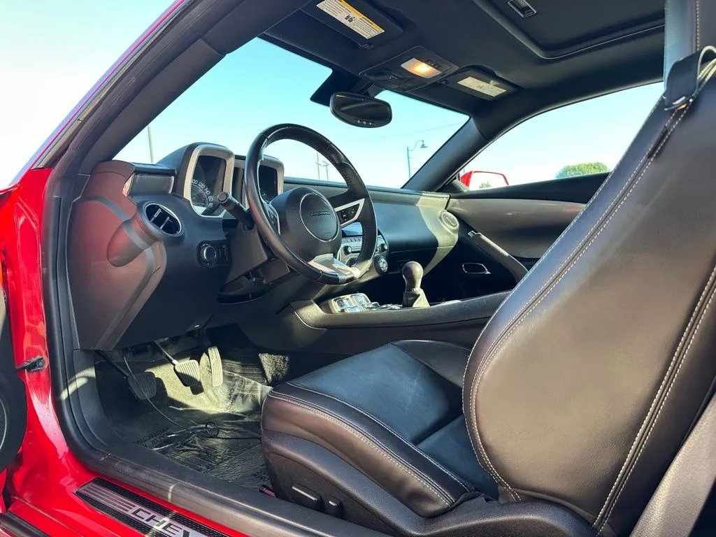 2010 Chevrolet Camaro SS photo 8