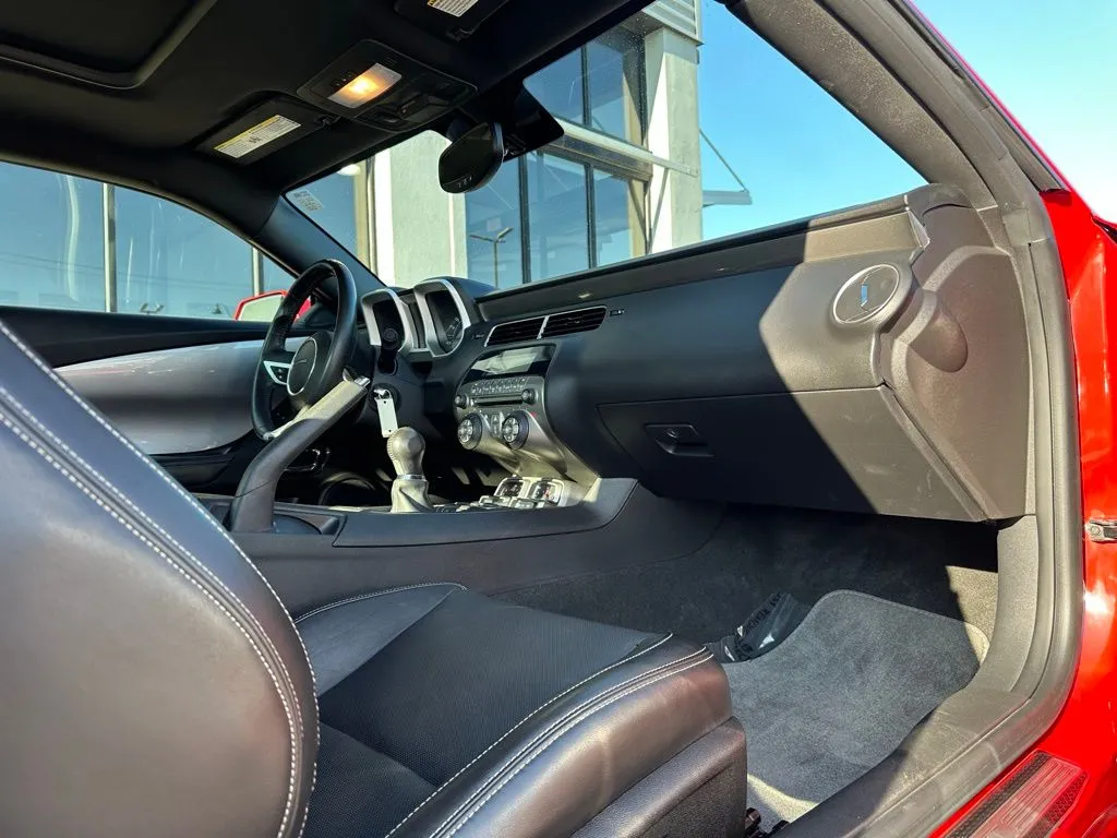 2010 Chevrolet Camaro SS photo 44