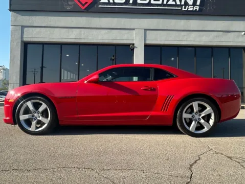 More photos of 2010 Chevrolet Camaro SS at AutoGiant USA Fishers, IN