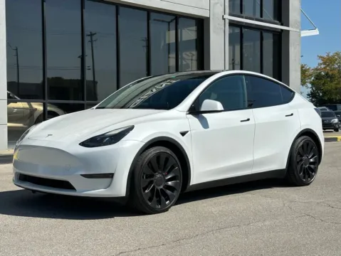 More photos of 2022 Tesla Model Y Performance at AutoGiant USA Fishers, IN