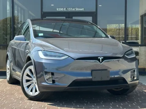 Gray 2020 Tesla Model X Long Range for sale in Fishers, IN