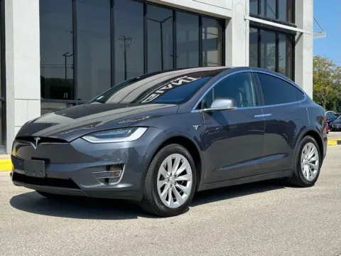 More photos of 2020 Tesla Model X Long Range at AutoGiant USA Fishers, IN