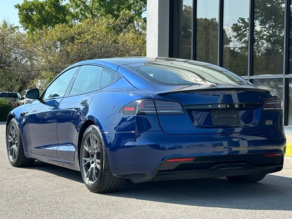 2023 Tesla Model S Plaid photo 3