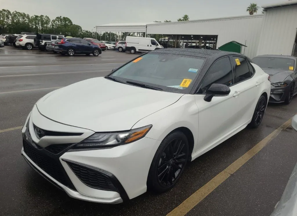 White 2023 Toyota Camry XSE for sale in Fishers, IN