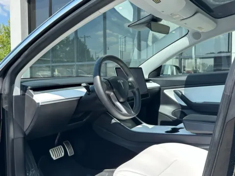 Photos of 2019 Tesla Model 3 Performance for sale in Fishers, IN at AutoGiant USA Fishers
