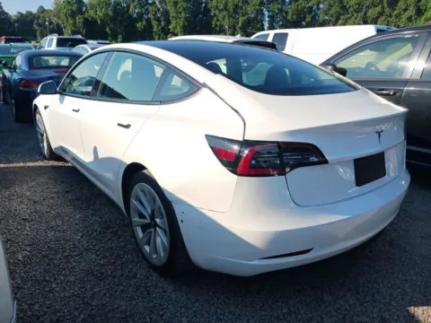 More photos of 2022 Tesla Model 3 at AutoGiant USA Fishers, IN