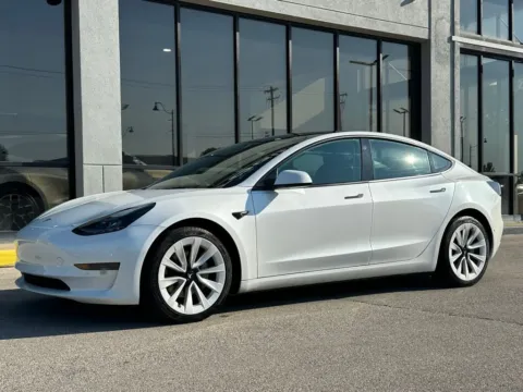 More photos of 2022 Tesla Model 3 at AutoGiant USA Fishers, IN