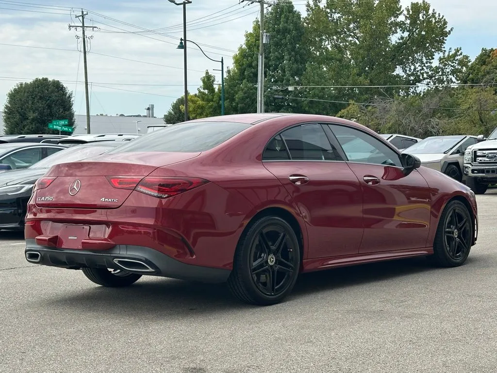 2021 Mercedes Benz CLA 250 photo 4