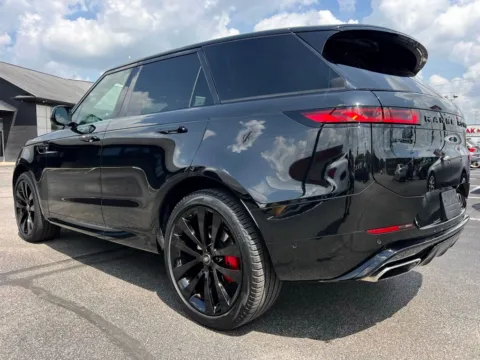 More photos of 2024 Land Rover Range Rover Sport Dynamic at AutoGiant USA Fishers, IN