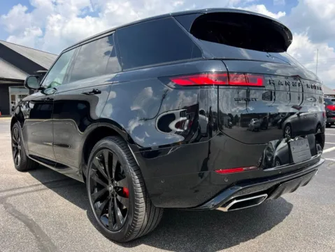More photos of 2024 Land Rover Range Rover Sport Dynamic at AutoGiant USA Fishers, IN