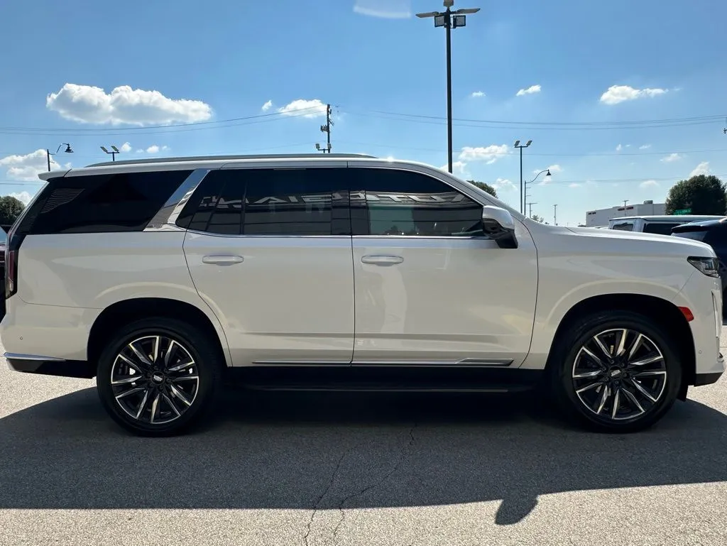 2021 Cadillac Escalade Premium Luxury photo 4