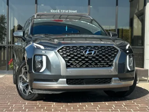 Gray 2022 Hyundai Palisade Calligraphy for sale in Fishers, IN