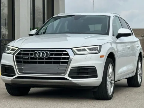 More photos of 2020 Audi Q5 45 Premium Plus at AutoGiant USA Fishers, IN