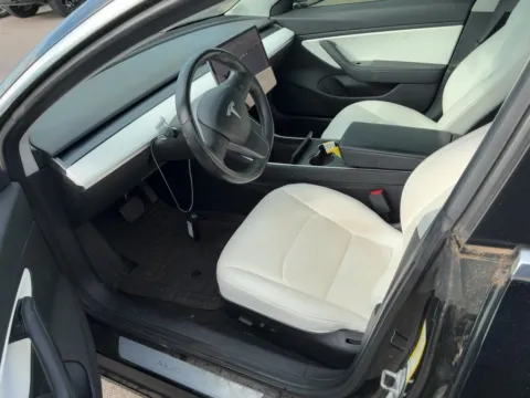 More photos of 2018 Tesla Model 3 Long Range at AutoGiant USA Fishers, IN