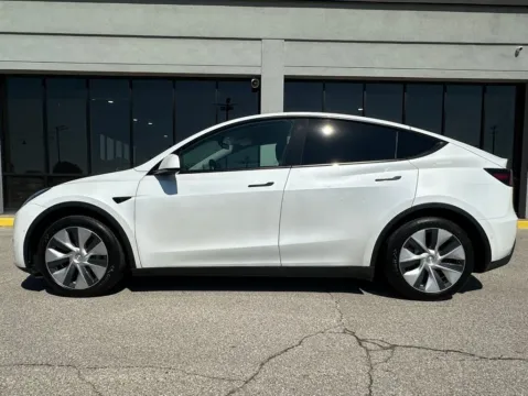 More photos of 2020 Tesla Model Y Long Range at AutoGiant USA Fishers, IN