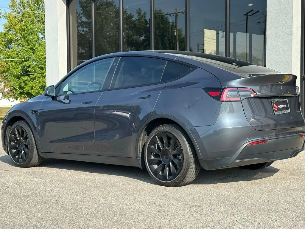 2020 Tesla Model Y Performance photo 3