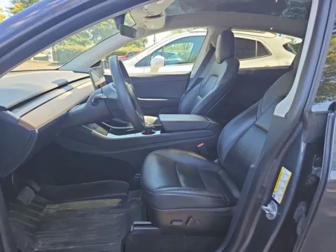 More photos of 2020 Tesla Model Y Performance at AutoGiant USA Fishers, IN