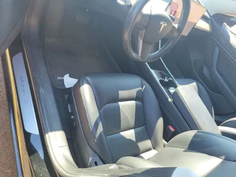 More photos of 2018 Tesla Model 3 Performance at AutoGiant USA Fishers, IN