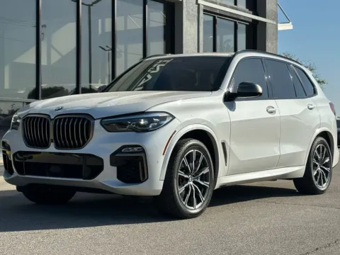More photos of 2021 BMW X5 M50i at AutoGiant USA Fishers, IN