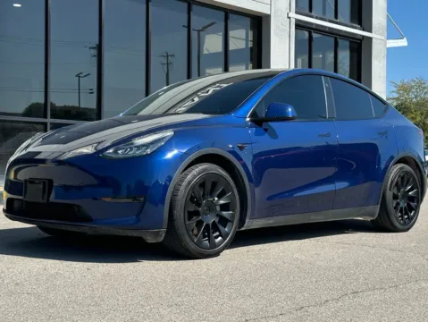More photos of 2022 Tesla Model Y Long Range at AutoGiant USA Fishers, IN