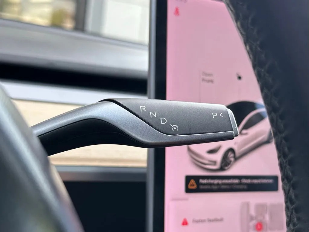 2018 Tesla Model 3 Mid Range photo 34