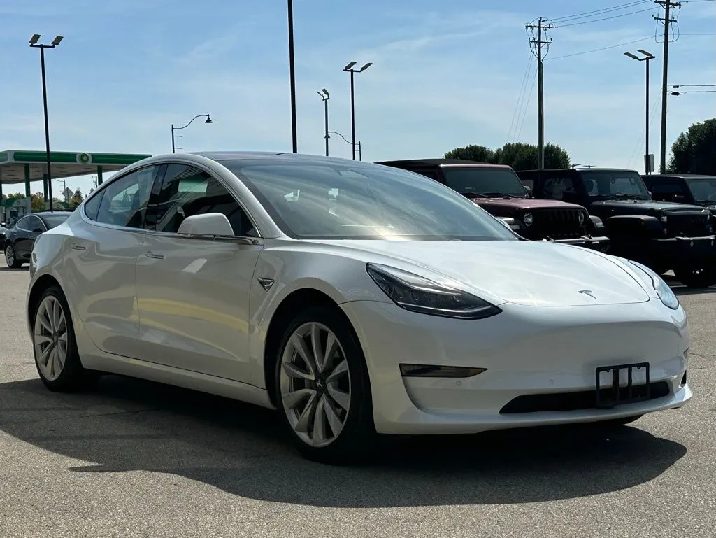 2018 Tesla Model 3 Mid Range photo 5