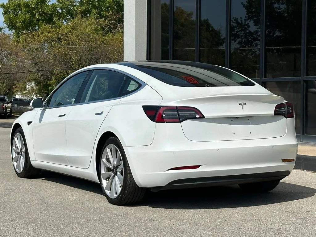 2018 Tesla Model 3 Mid Range photo 23