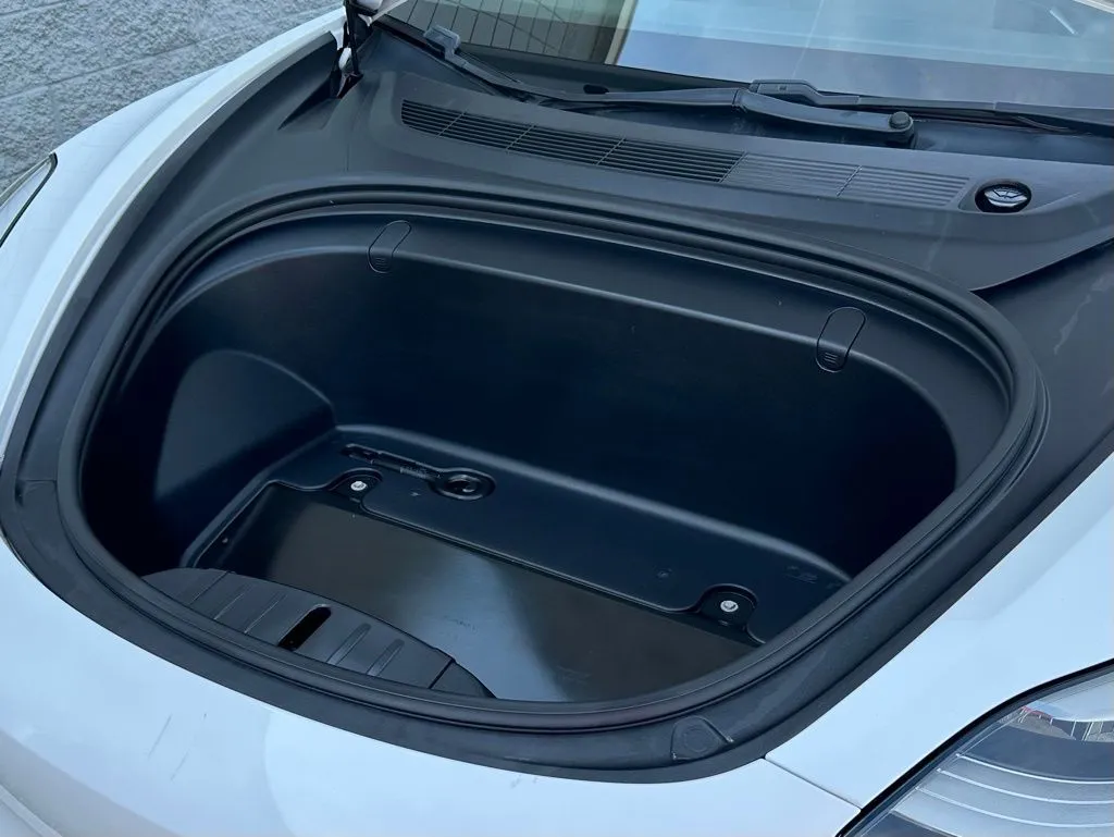 2018 Tesla Model 3 Mid Range photo 37