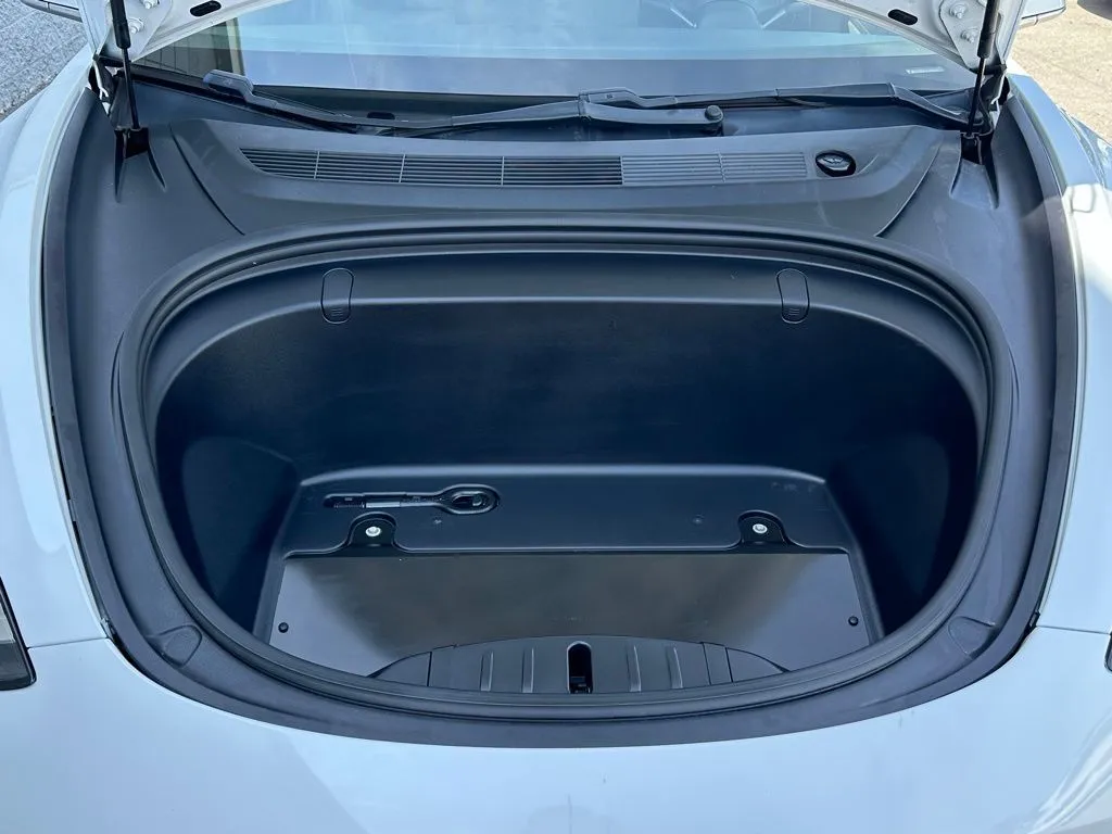 2018 Tesla Model 3 Mid Range photo 19